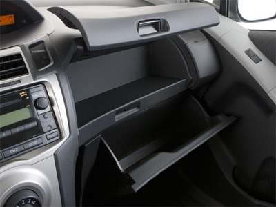 2011 Toyota Yaris 3dr Liftback Auto (Natl)