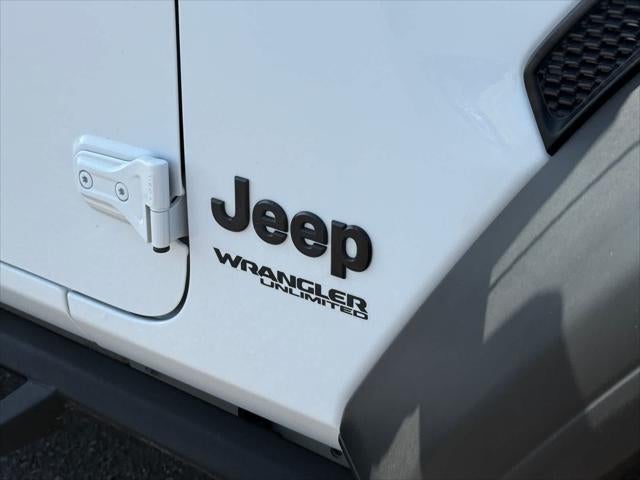 2022 Jeep Wrangler Unlimited Willys