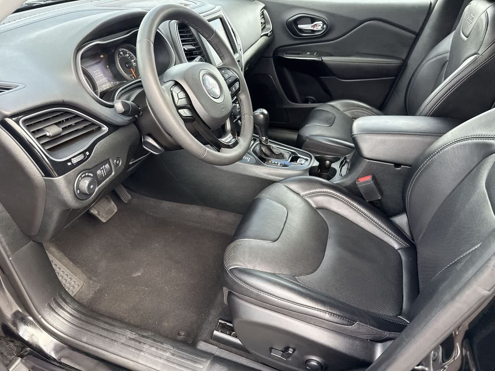 2023 Jeep Cherokee Altitude Lux