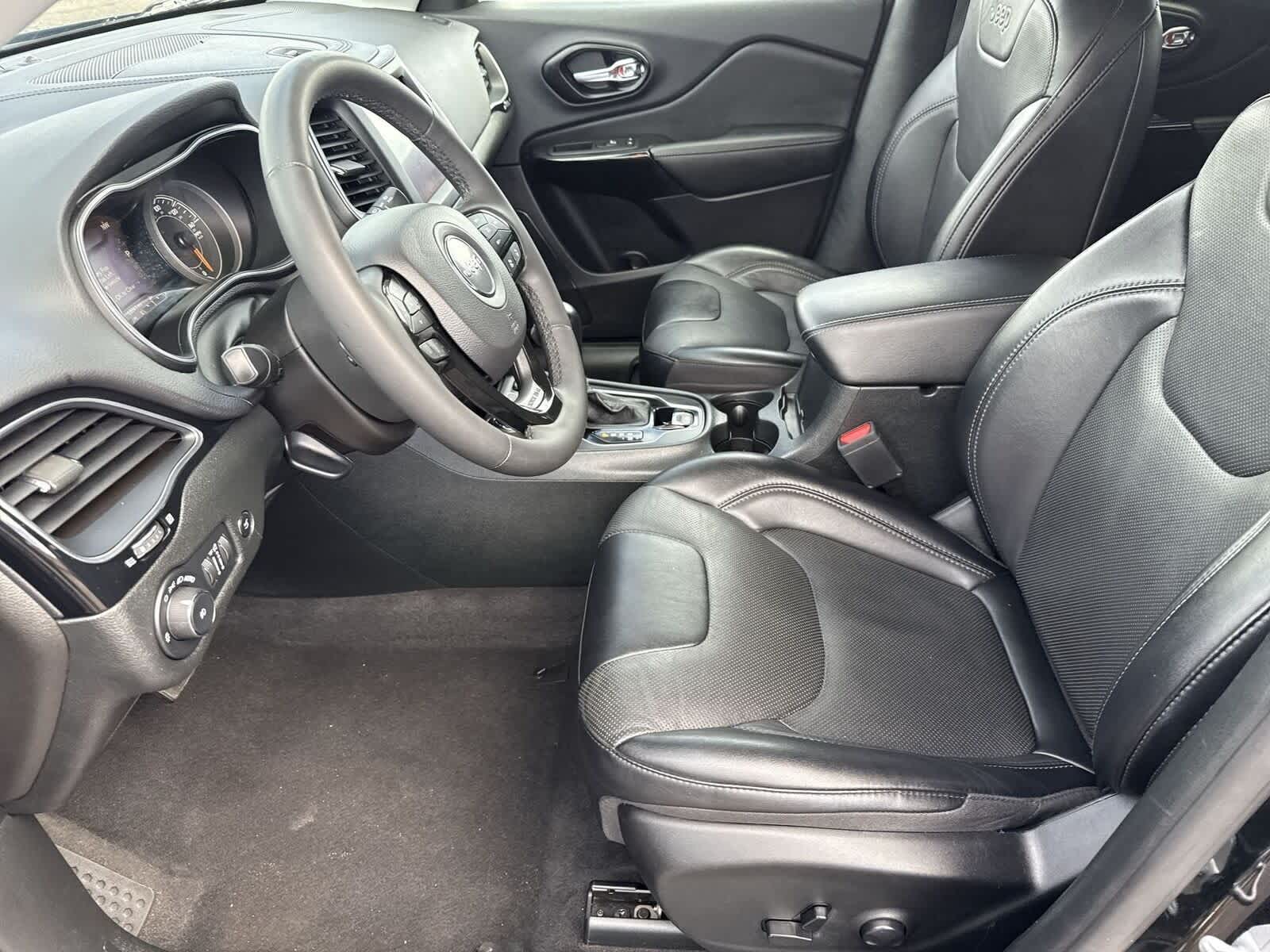 2023 Jeep Cherokee Altitude Lux