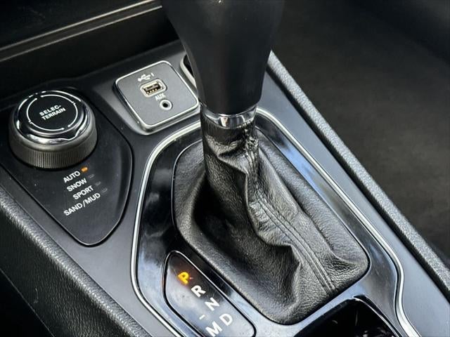 2023 Jeep Cherokee Altitude Lux