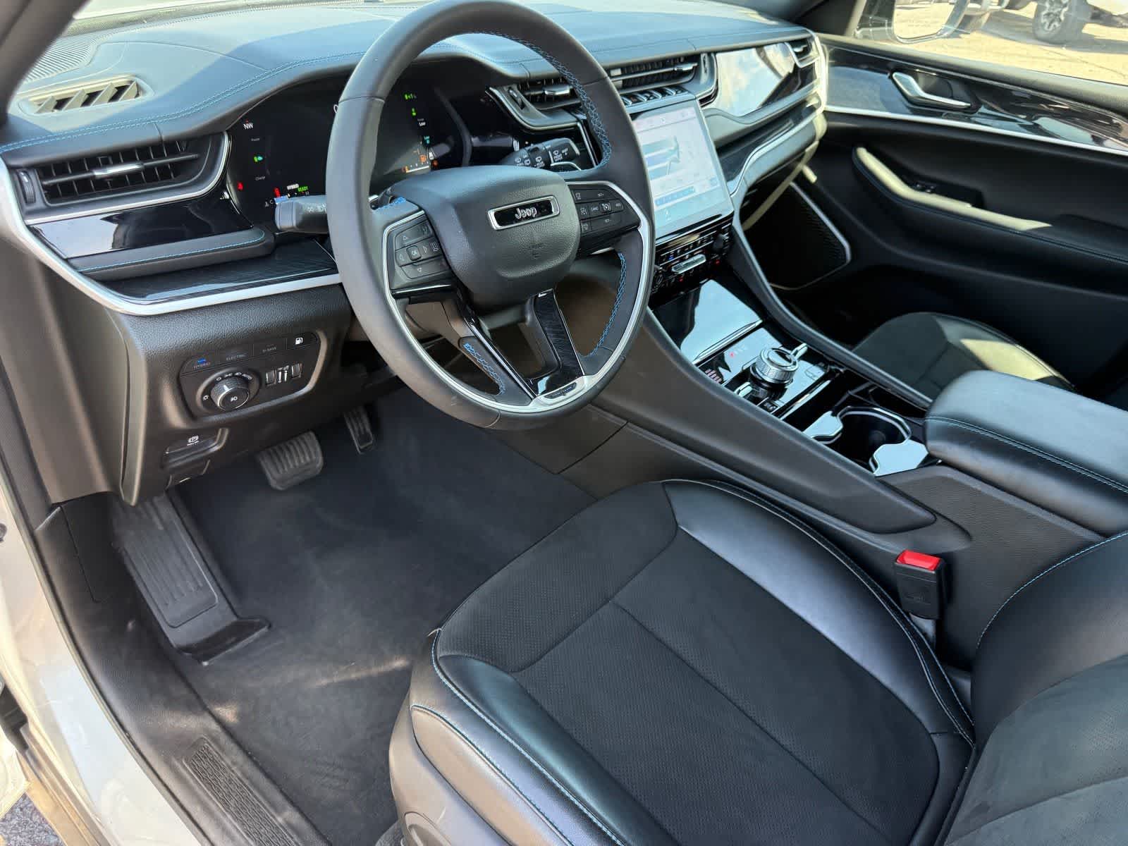 2022 Jeep Grand Cherokee 4xe Trailhawk