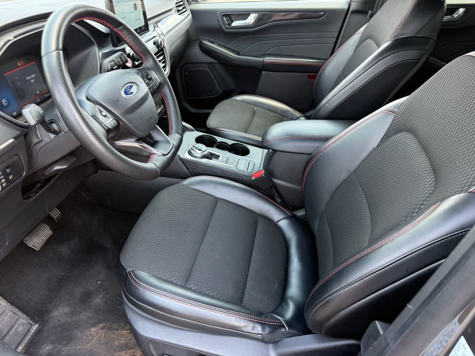 2025 Ford Escape ST-Line Select