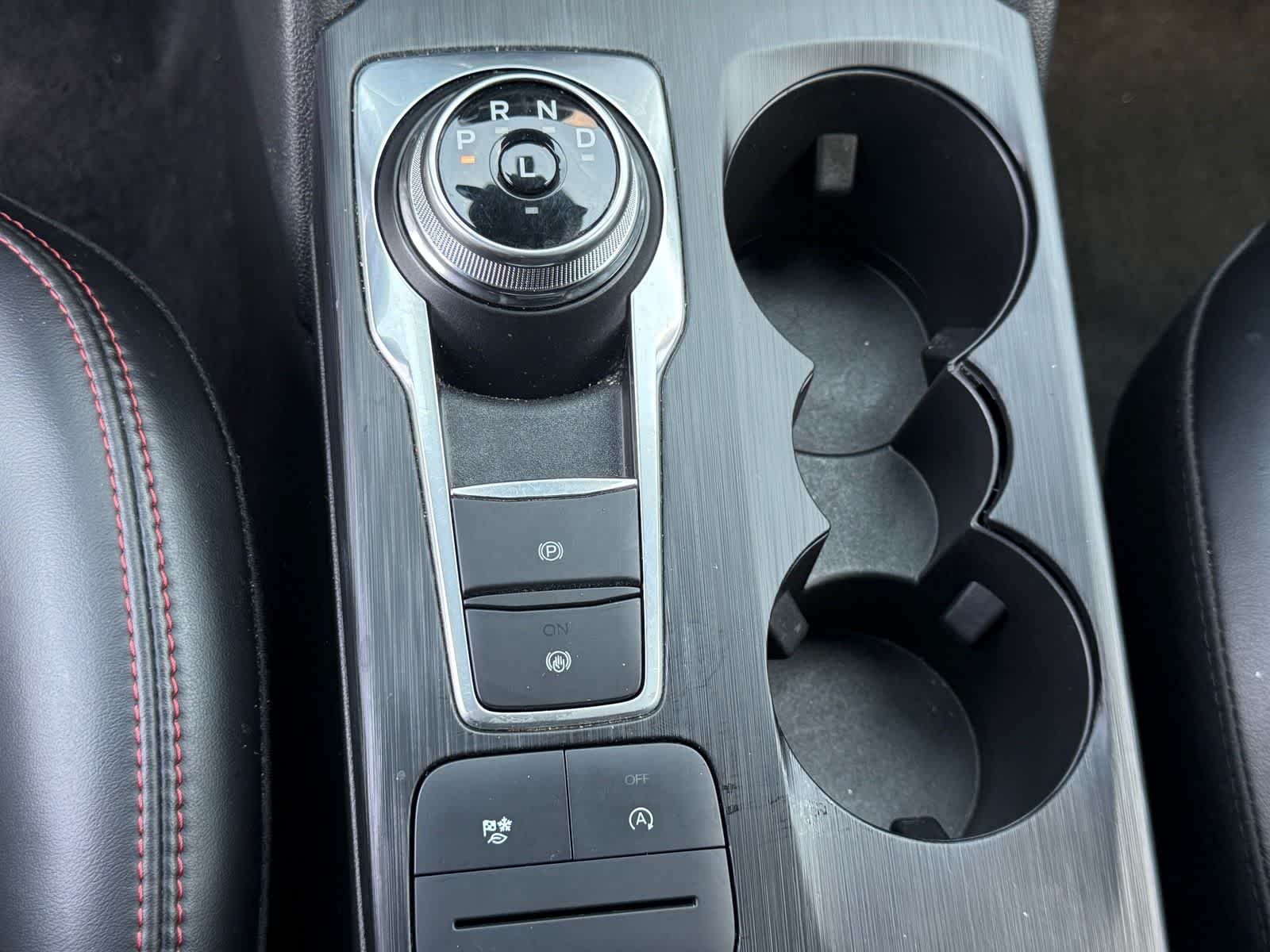 2025 Ford Escape ST-Line Select
