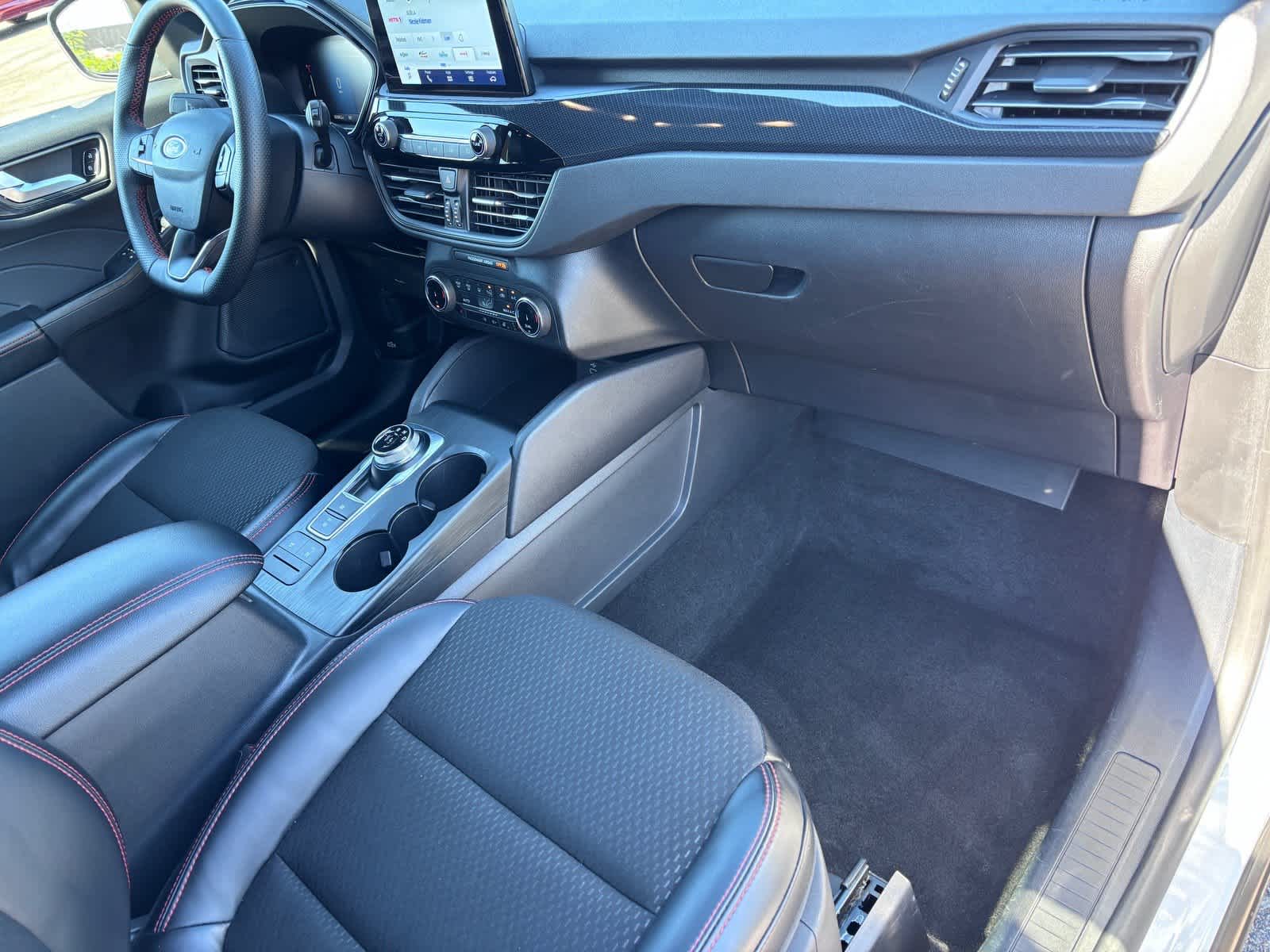 2025 Ford Escape ST-Line Select