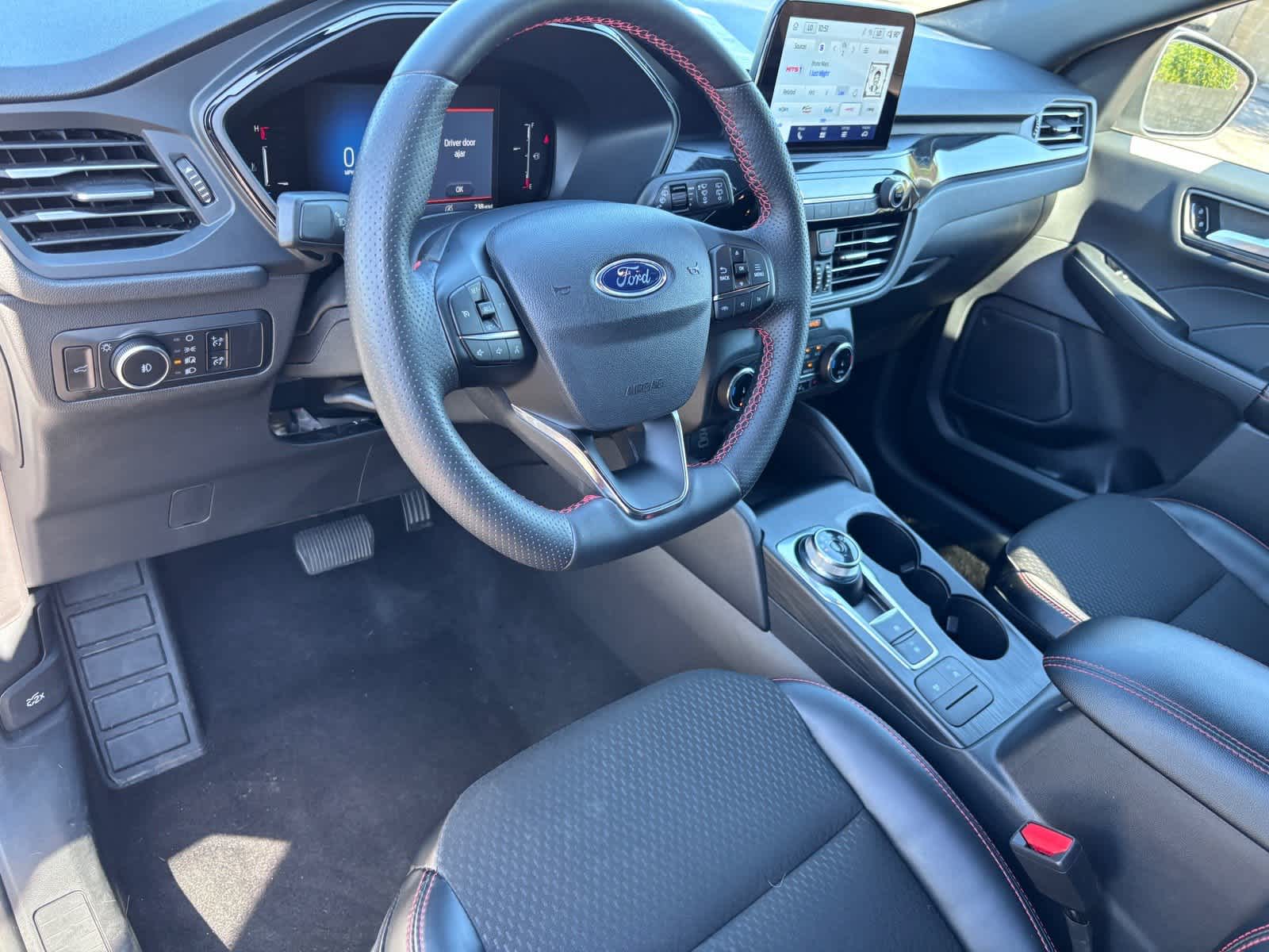 2025 Ford Escape ST-Line Select