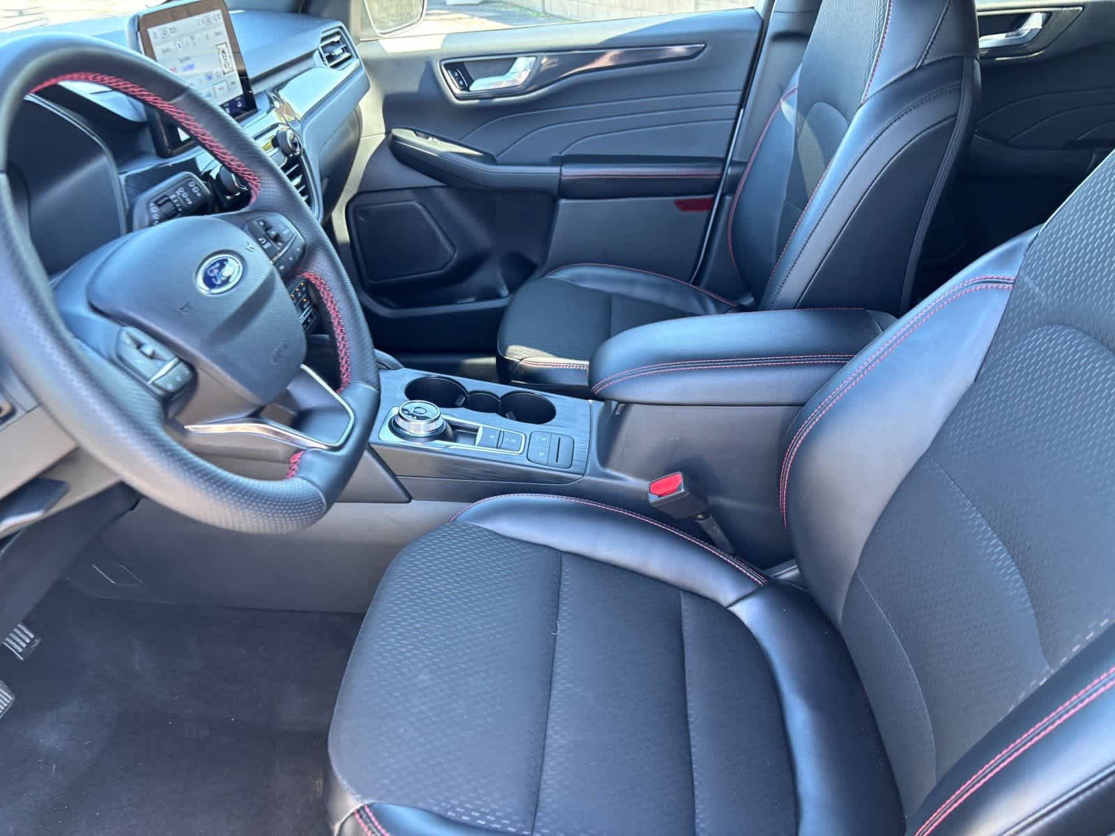 2025 Ford Escape ST-Line Select