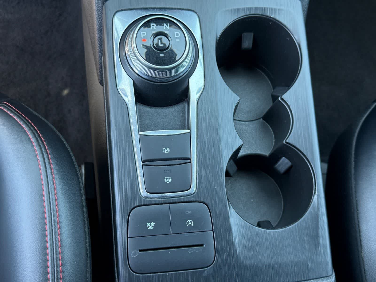 2025 Ford Escape ST-Line Select