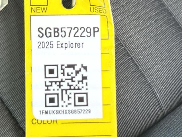 2025 Ford Explorer ST-Line