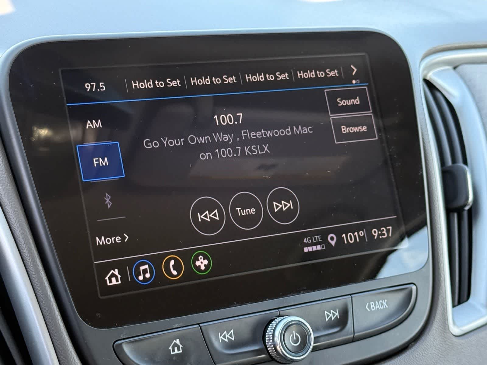 2022 Chevrolet Malibu LS