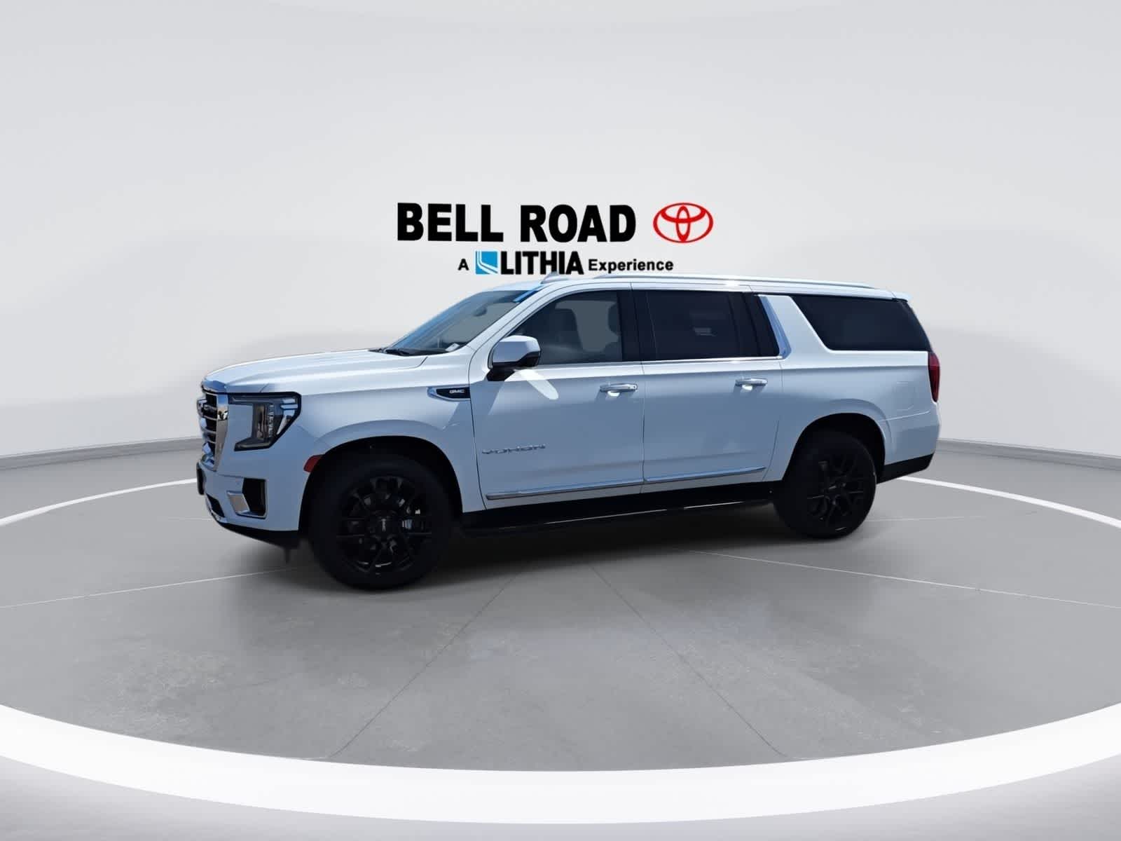 2022 GMC Yukon XL SLT