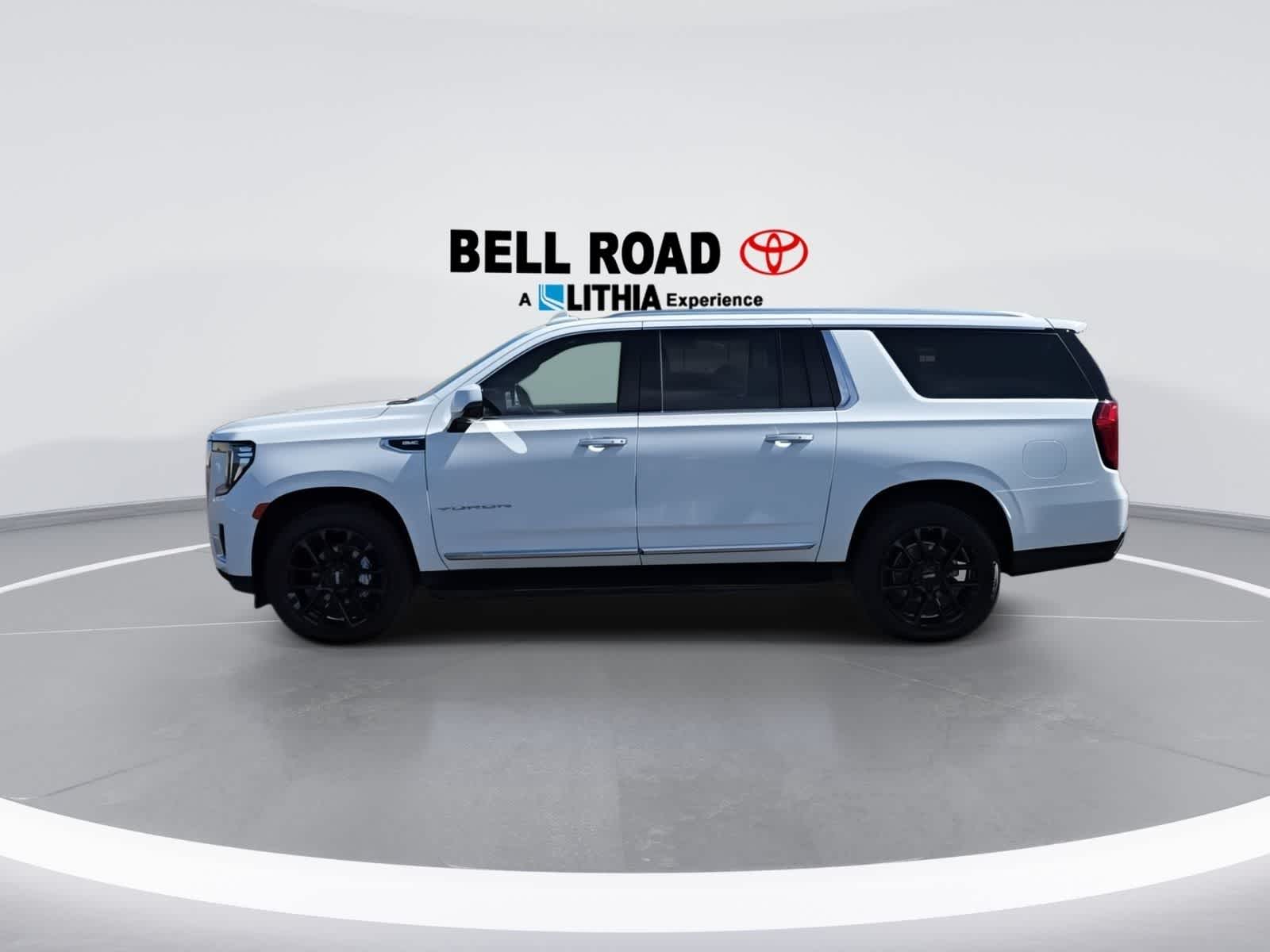 2022 GMC Yukon XL SLT