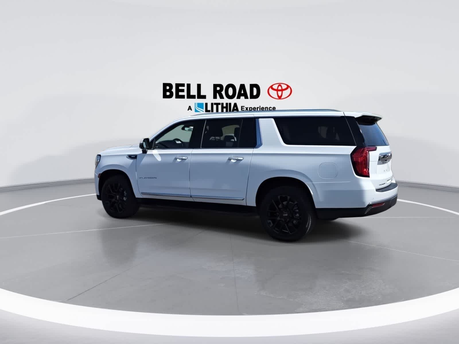 2022 GMC Yukon XL SLT