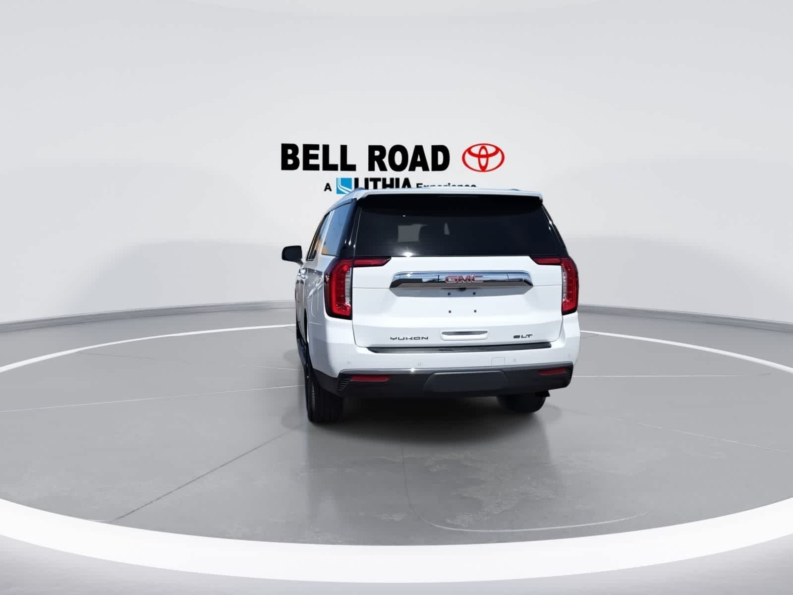 2022 GMC Yukon XL SLT