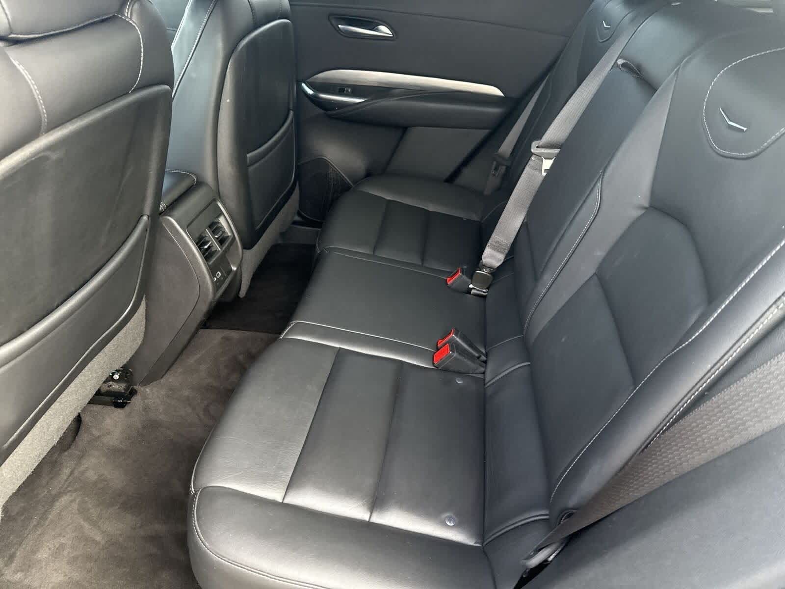 2024 Cadillac XT4 FWD Premium Luxury