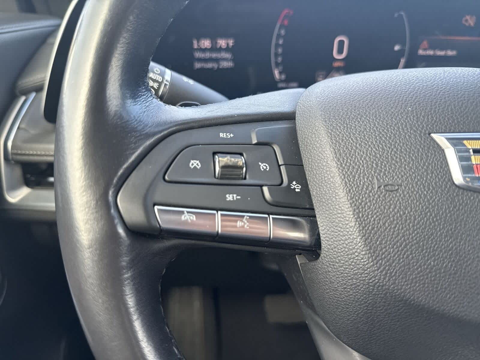 2024 Cadillac XT4 FWD Premium Luxury