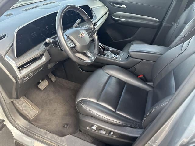 2024 Cadillac XT4 FWD Premium Luxury