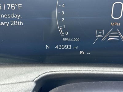 2024 Cadillac XT4 FWD Premium Luxury