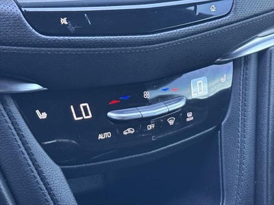 2022 Cadillac XT5 FWD Luxury