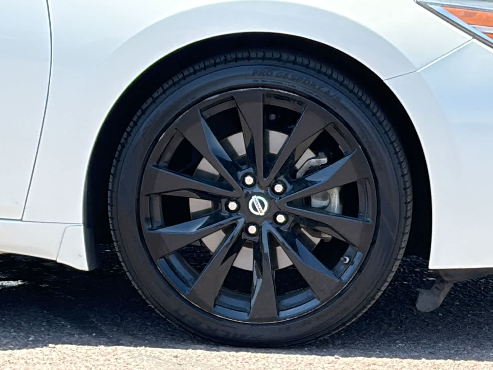2018 Nissan Maxima SR