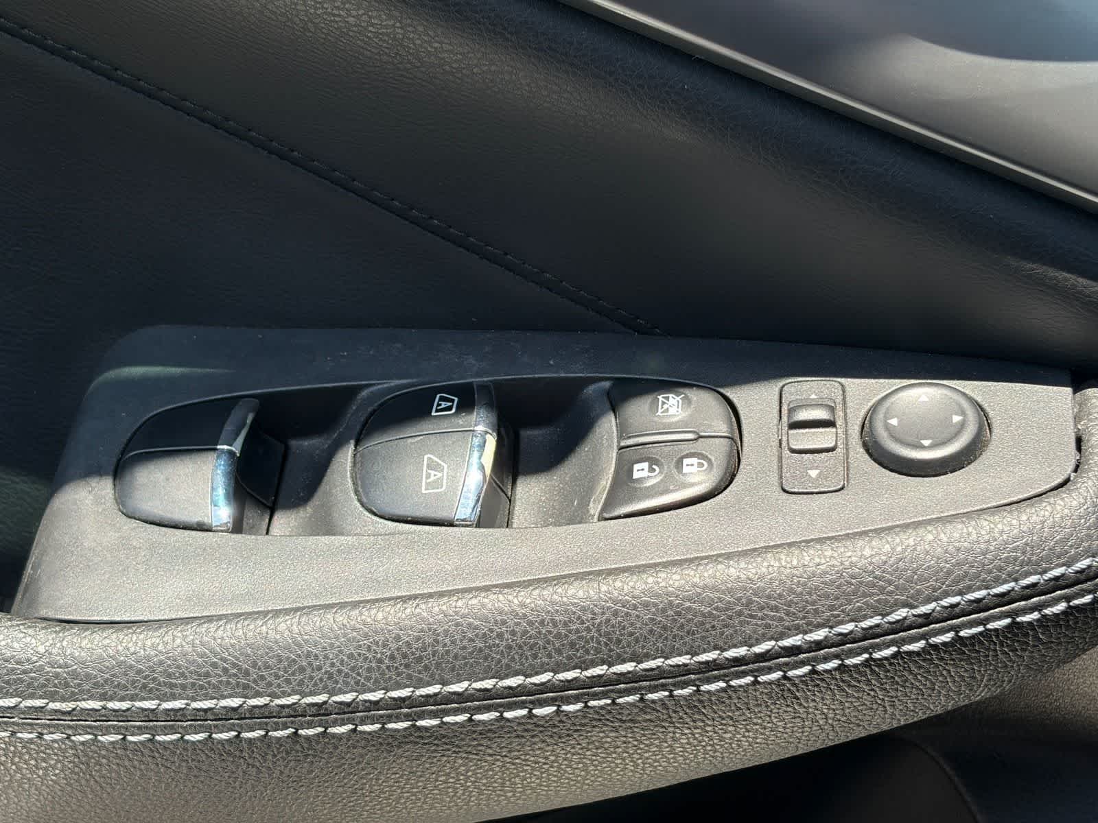 2018 Nissan Maxima SR