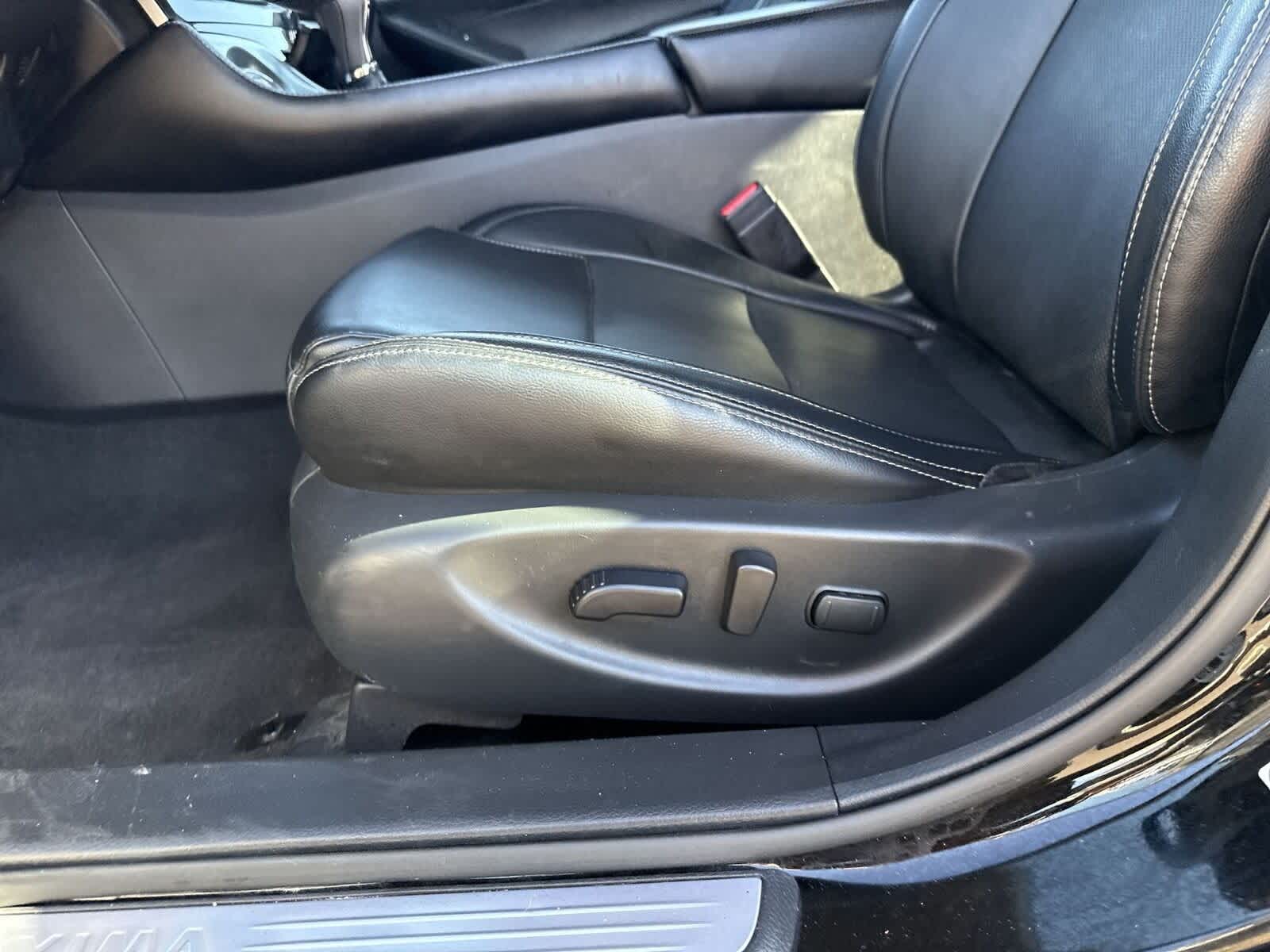 2023 Nissan Maxima SV