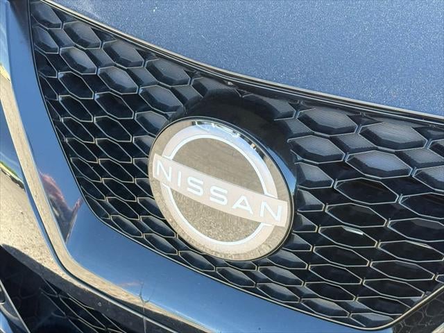 2023 Nissan Maxima SR