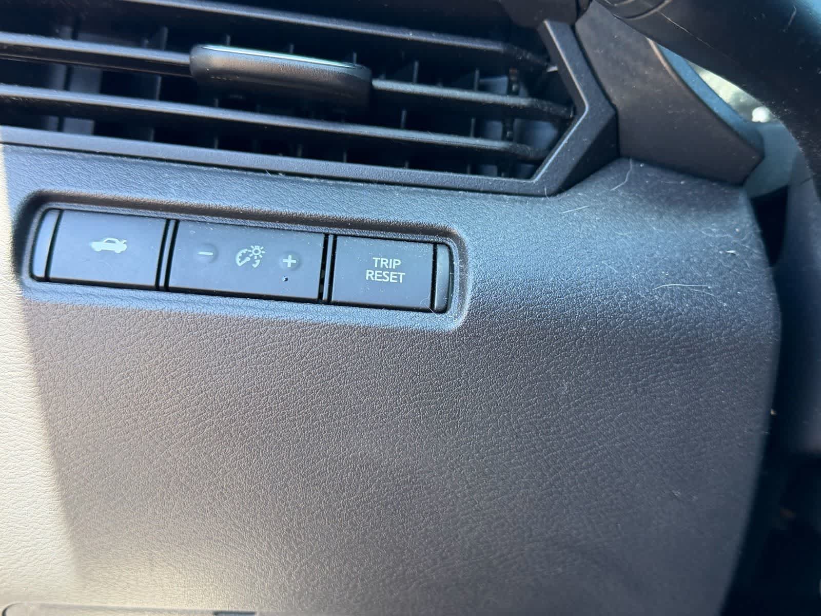 2021 Nissan Altima 2.0 SR