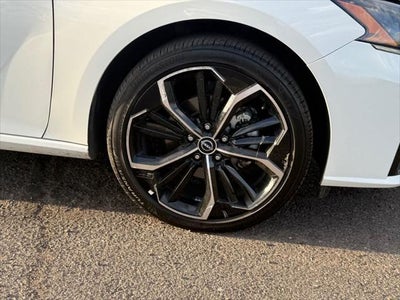 2025 Nissan Altima SR