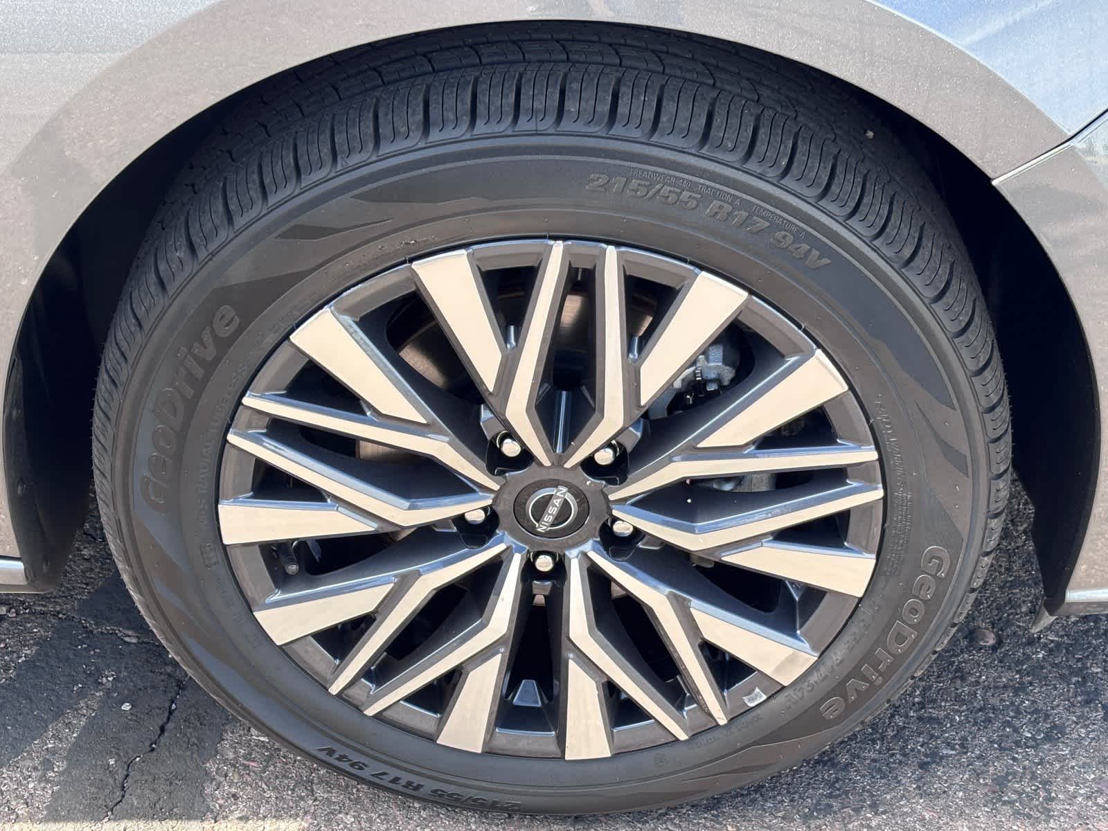 2025 Nissan Altima SV