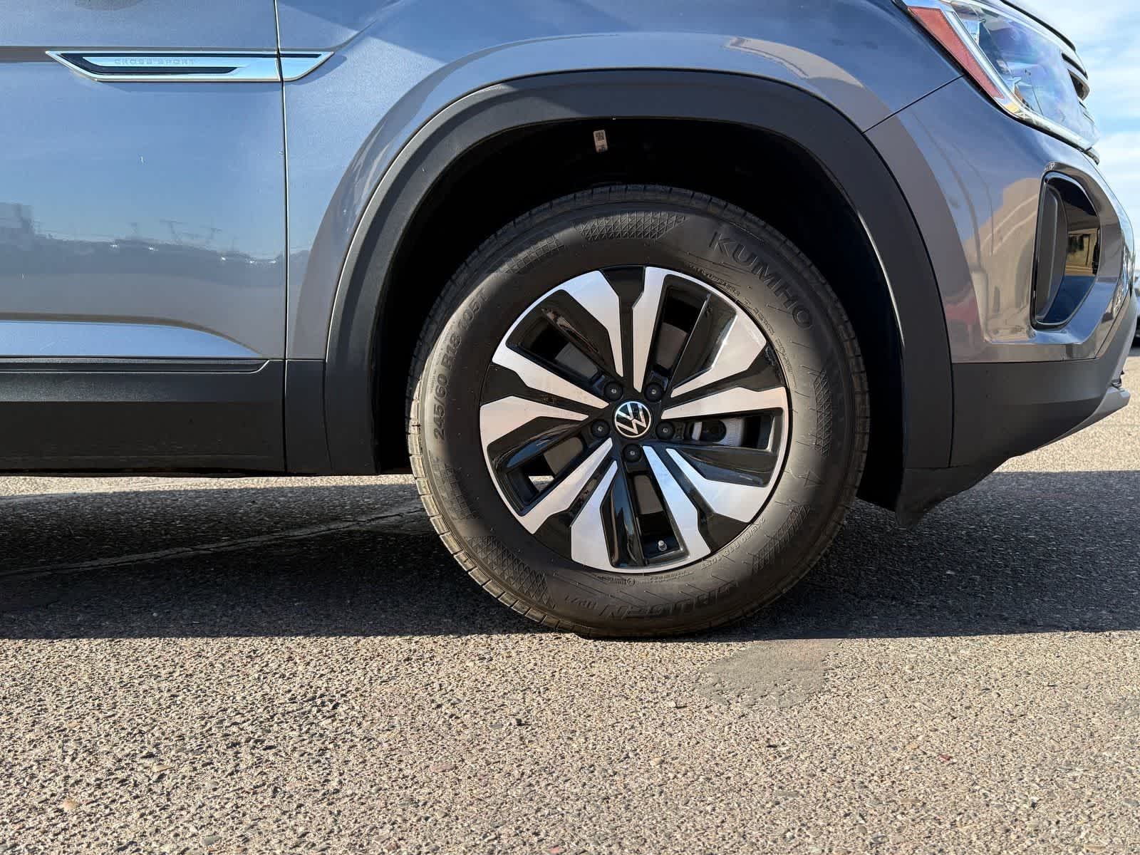 2024 Volkswagen Atlas Cross Sport 2.0T SE