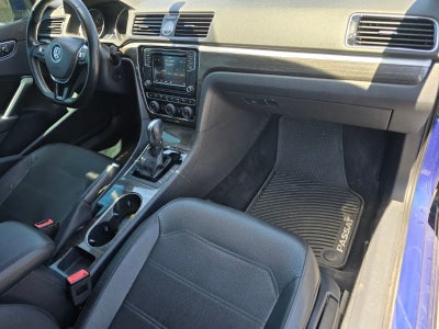 2017 Volkswagen Passat 1.8T SE