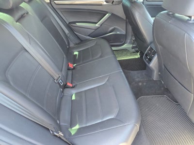 2017 Volkswagen Passat 1.8T SE