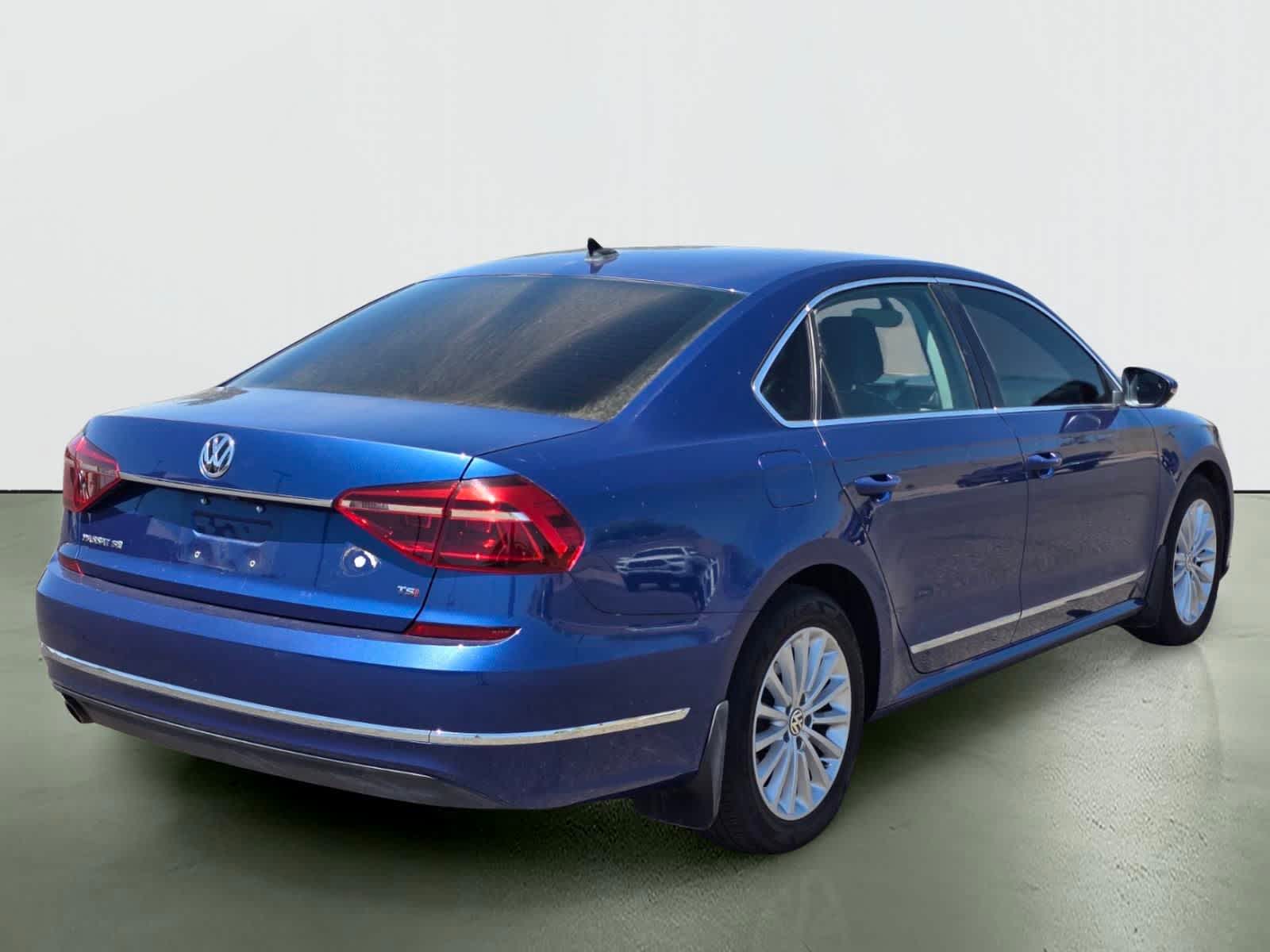 2017 Volkswagen Passat 1.8T SE