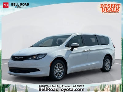 2022 Chrysler Voyager LX