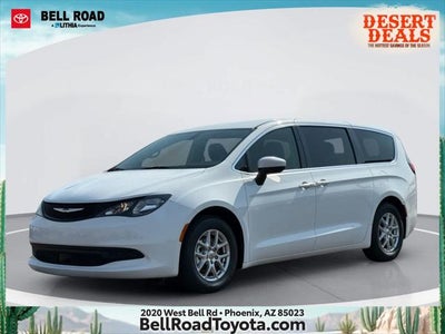 2022 Chrysler Voyager LX