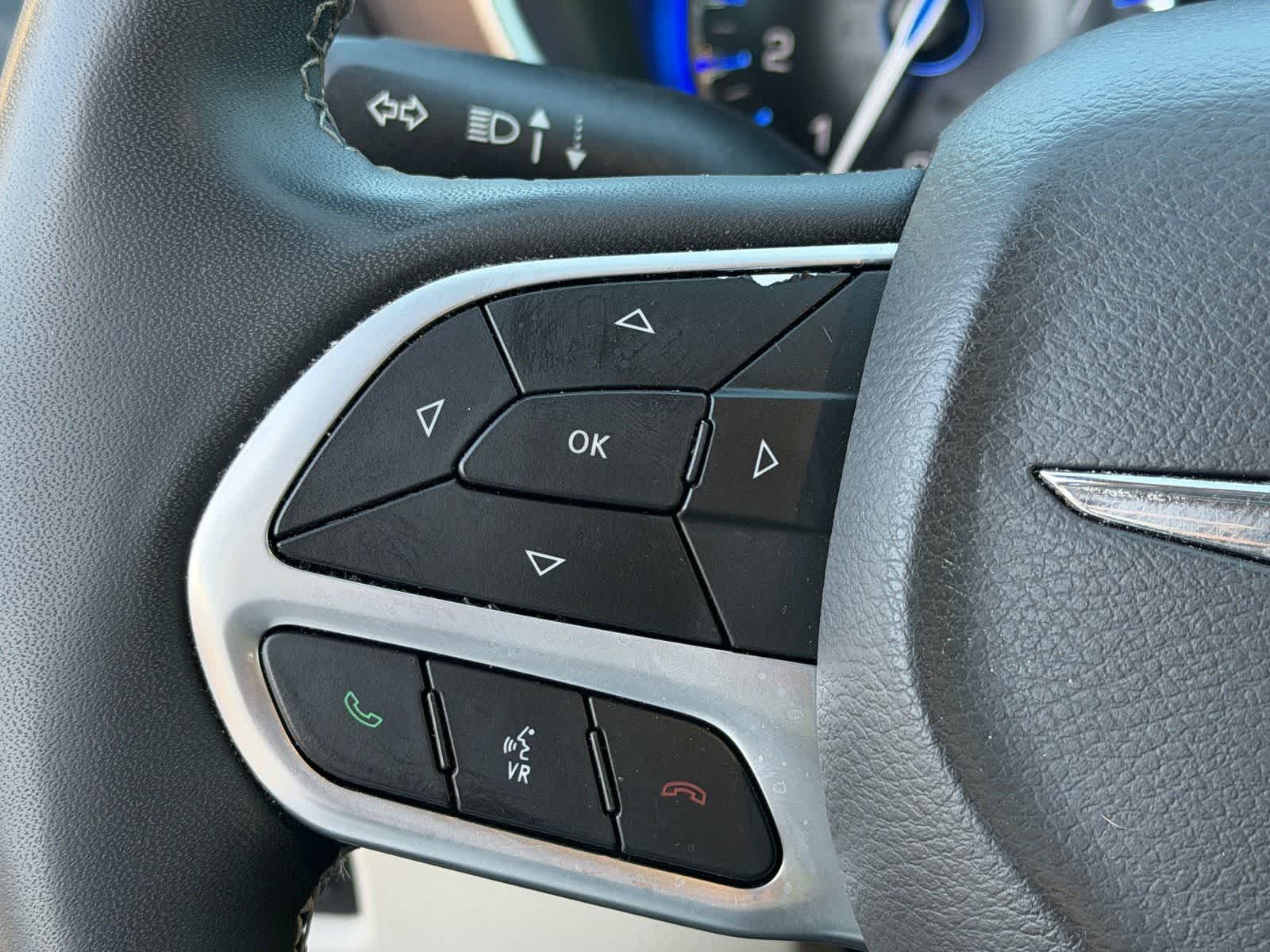 2024 Chrysler Voyager LX