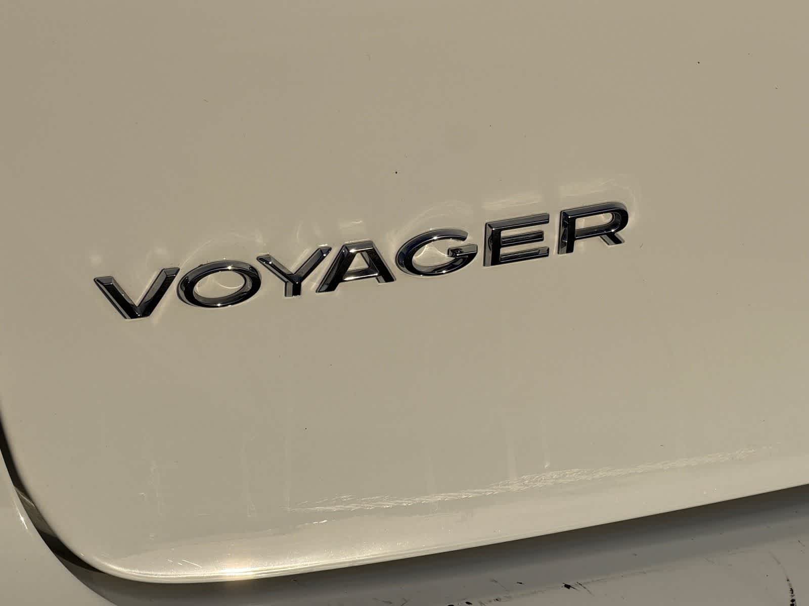 2024 Chrysler Voyager LX