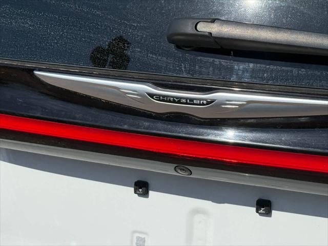 2023 Chrysler Pacifica Hybrid Limited