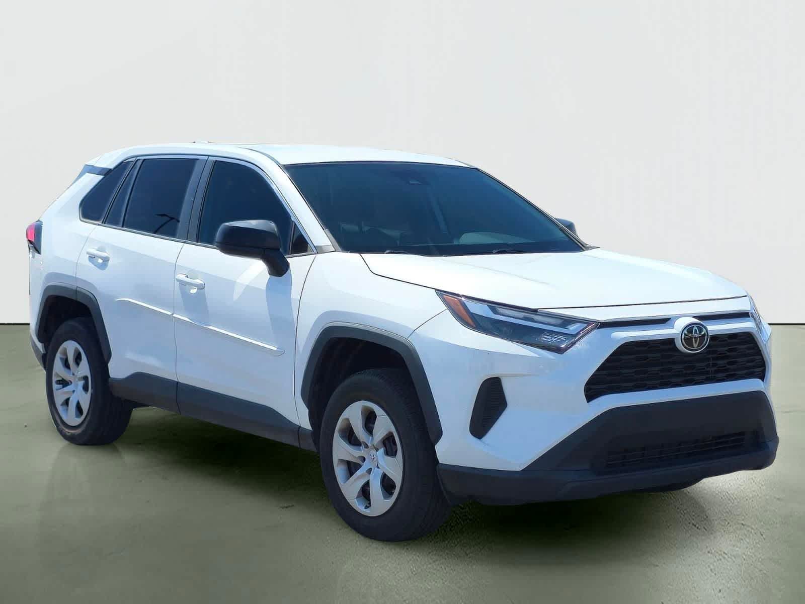 2023 Toyota RAV4 LE