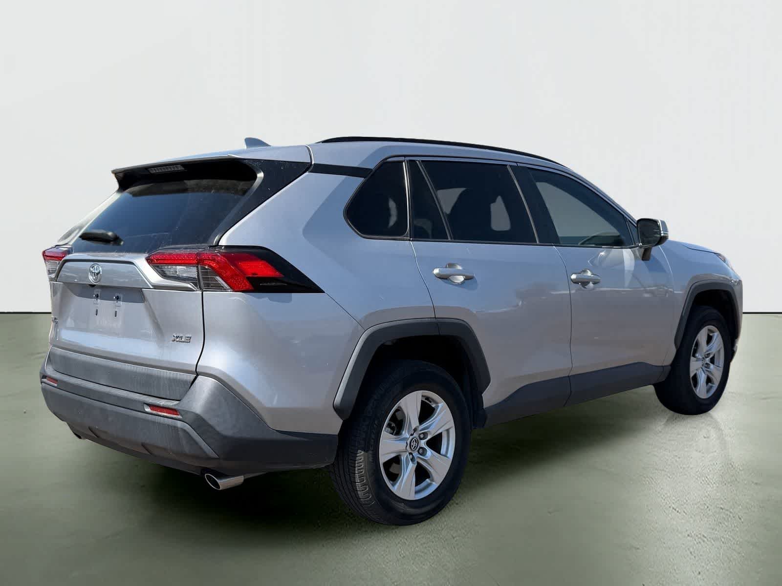 2020 Toyota RAV4 XLE