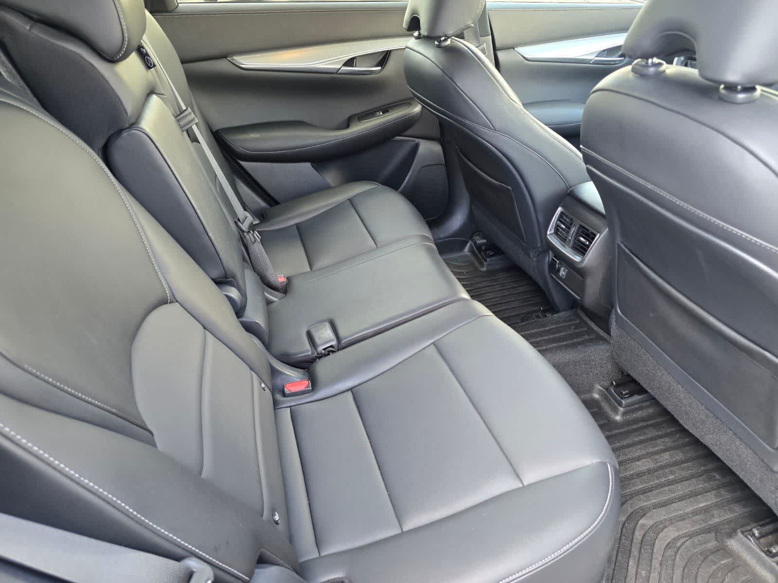 2021 INFINITI QX50 LUXE