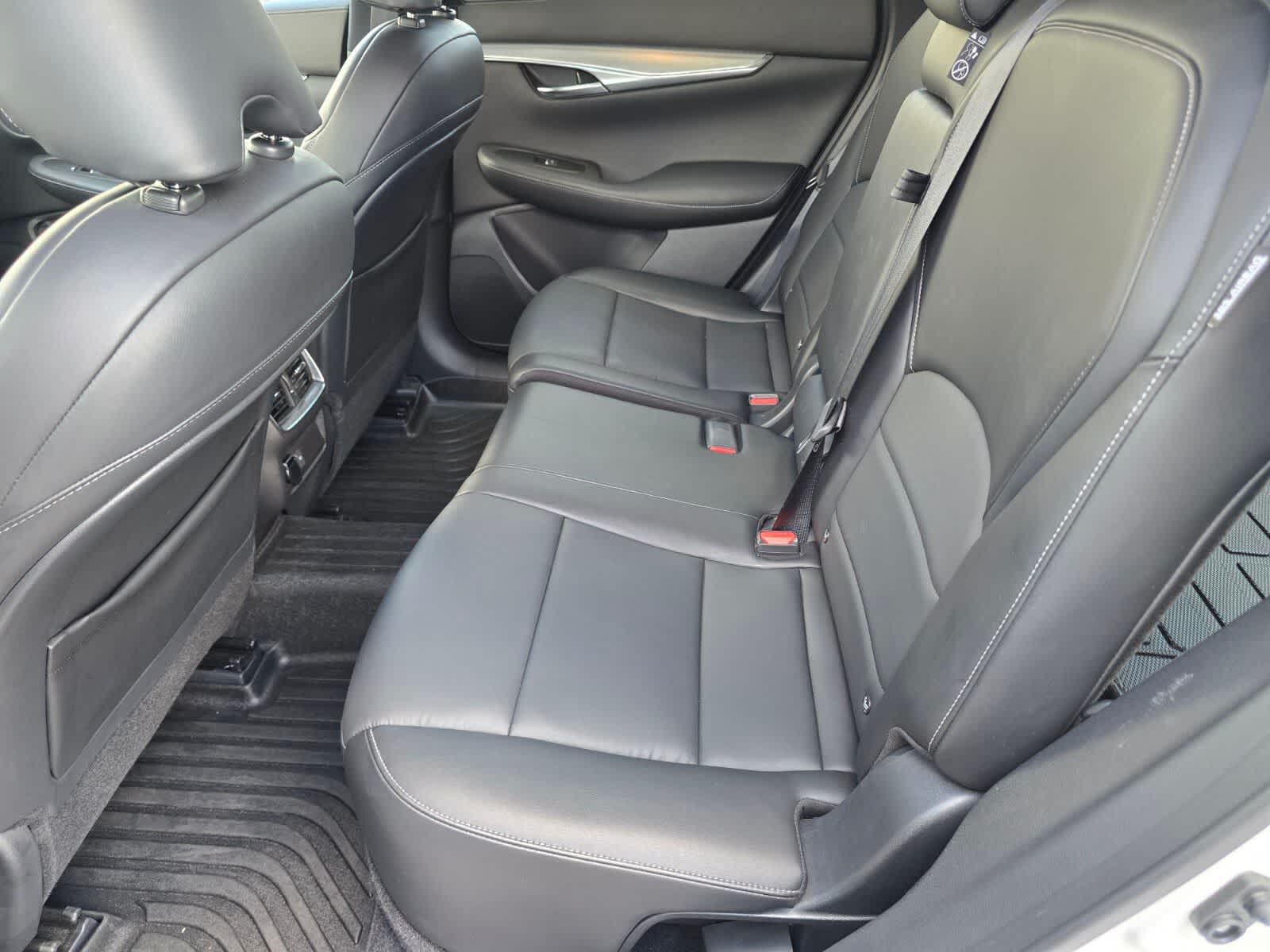 2021 INFINITI QX50 LUXE
