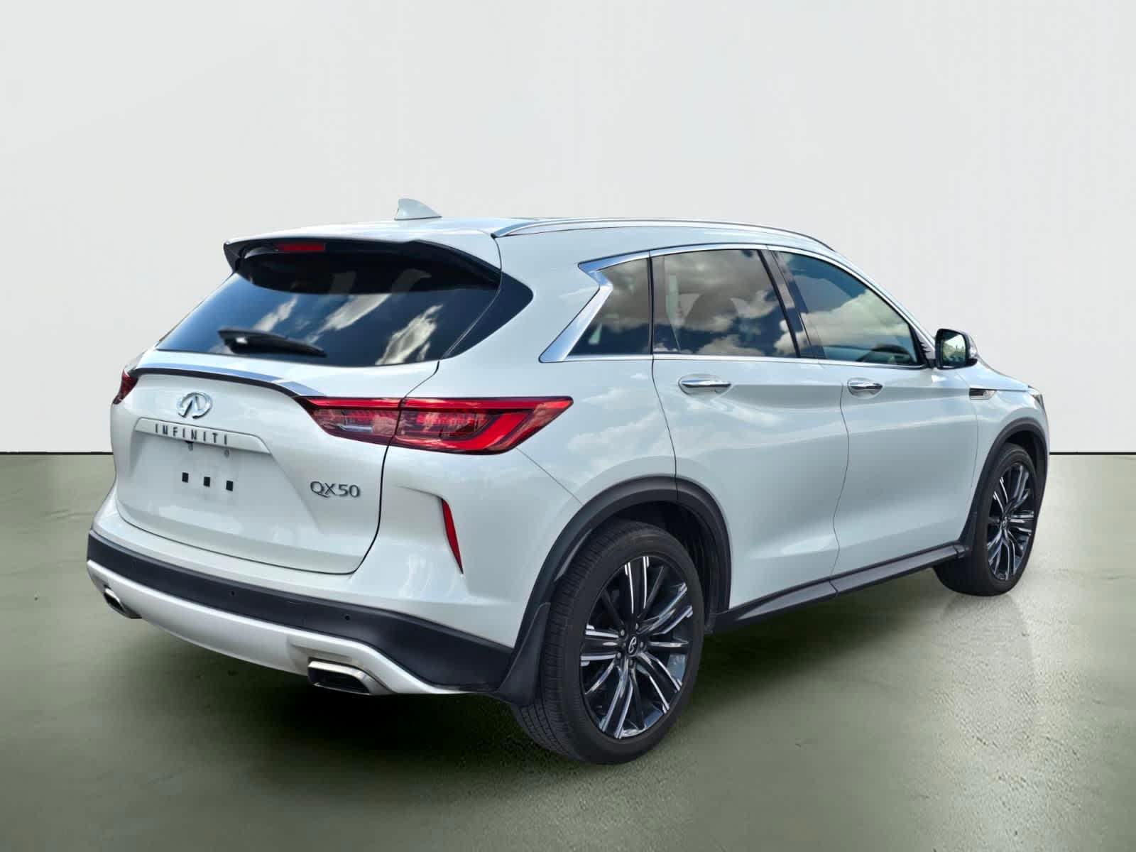 2021 INFINITI QX50 LUXE