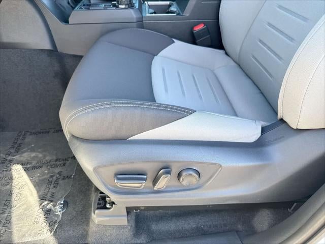 2025 Toyota Tacoma SR5 - Photo 61