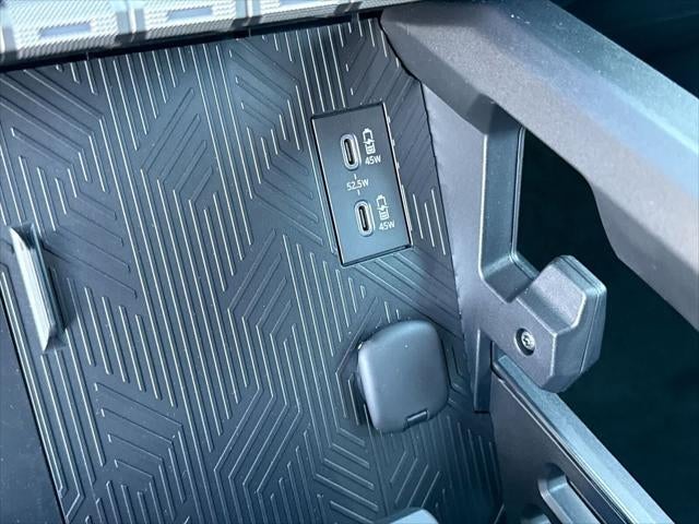 2025 Toyota Tacoma SR5 - Photo 66