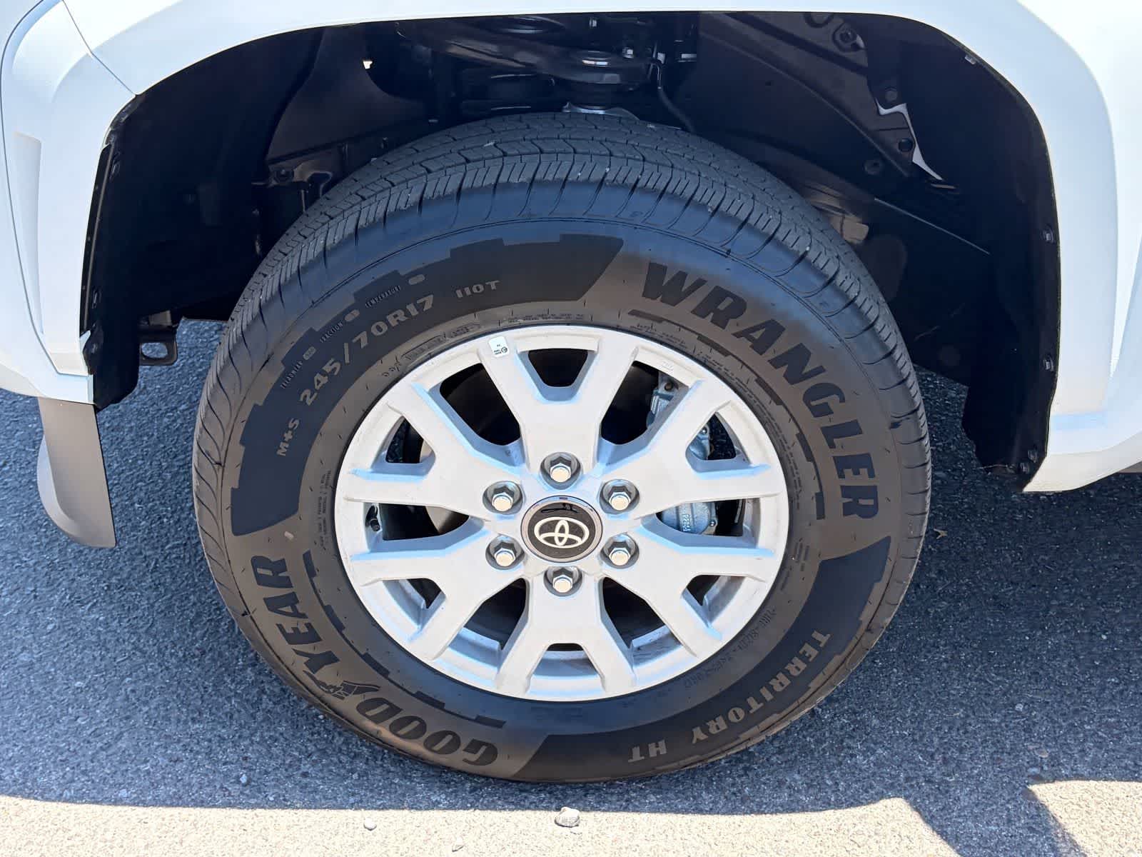 2025 Toyota Tacoma SR5