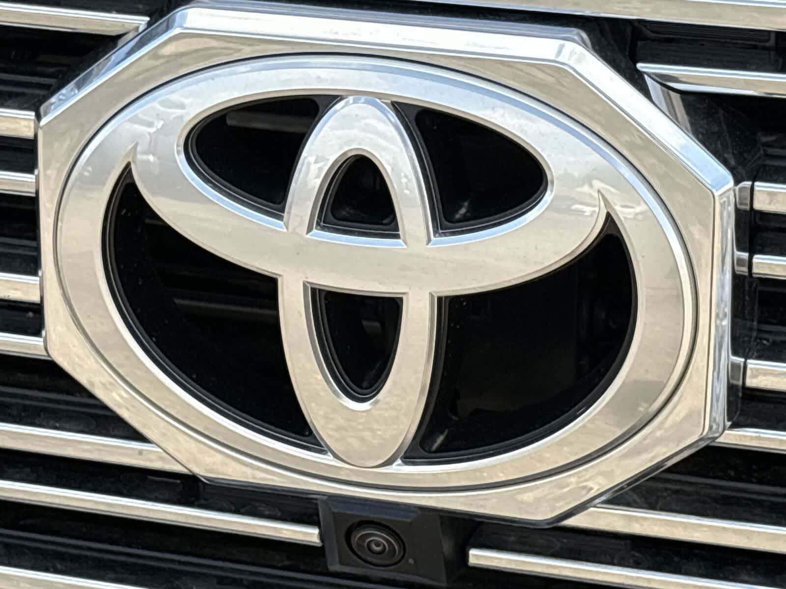 2025 Toyota Tacoma Limited Hybrid