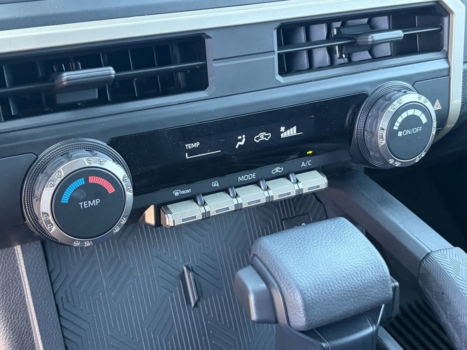 2025 Toyota Tacoma SR