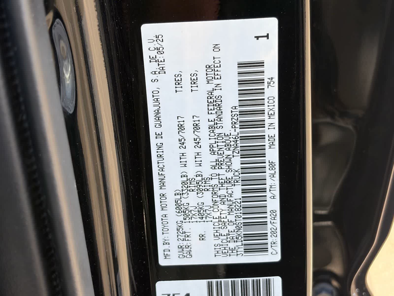 2025 Toyota Tacoma SR - Photo 31